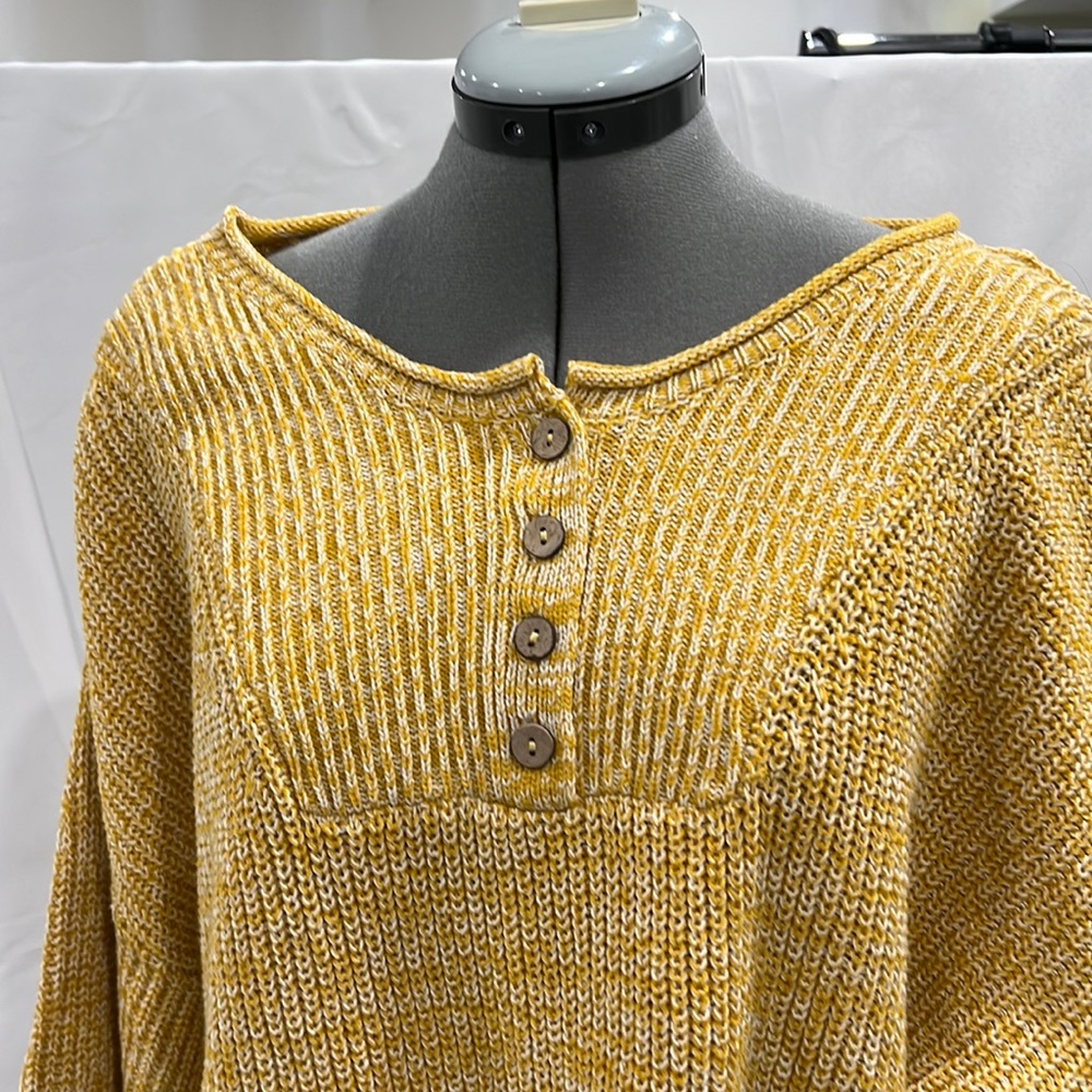 Never worn sweater but no ticket attached